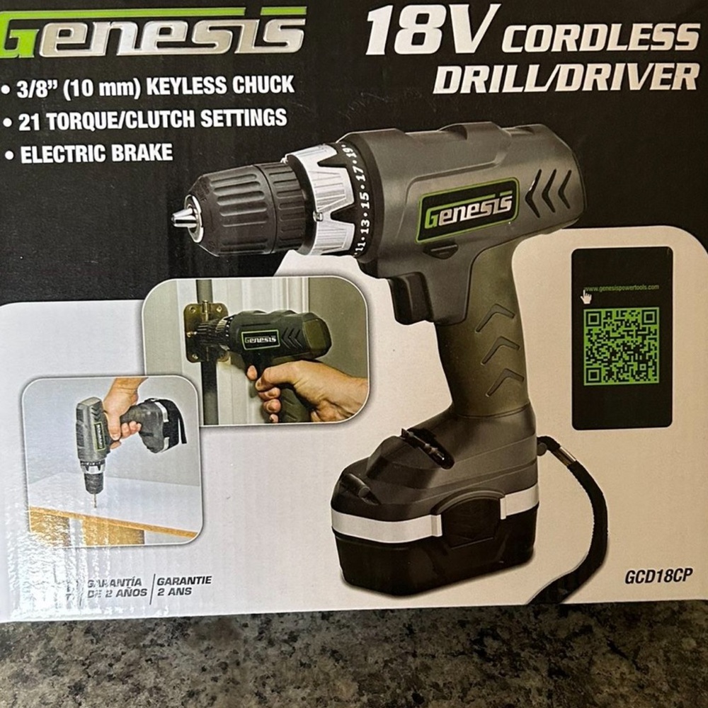 18V Cordless Drill/Driver - Black and Green